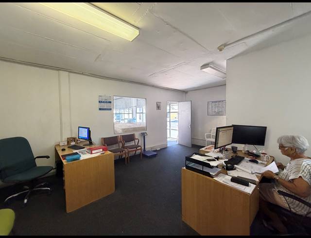 322M² WAREHOUSE TO LET IN AIRPORT INDUSTRIA